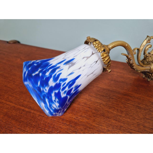Wall Light in Gilded Bronze and Blue and White Speckled Glass, Early 20th Century For Sale - Image 9 of 15