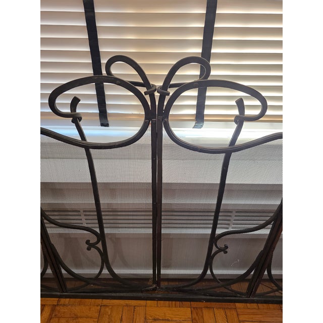 1980s XL Custom Forged Steel Fireplace Screen For Sale In New York - Image 6 of 13