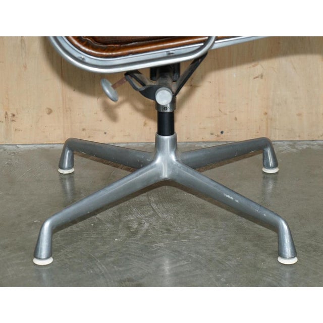 Chanel NYC Soft Pad Captain's Chair in Hand-Dyed Leather from Herman Miller, 1977 For Sale - Image 9 of 18