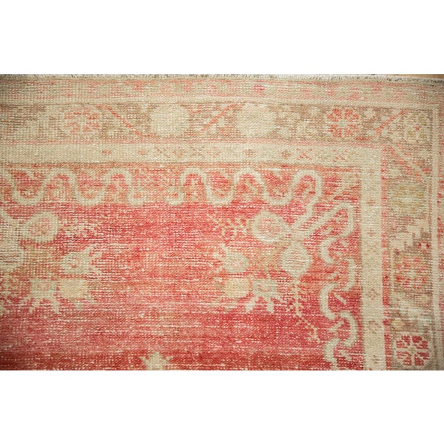 1960s Vintage Turkish Oushak Roundel Multicolor Wool Rug For Sale - Image 10 of 10