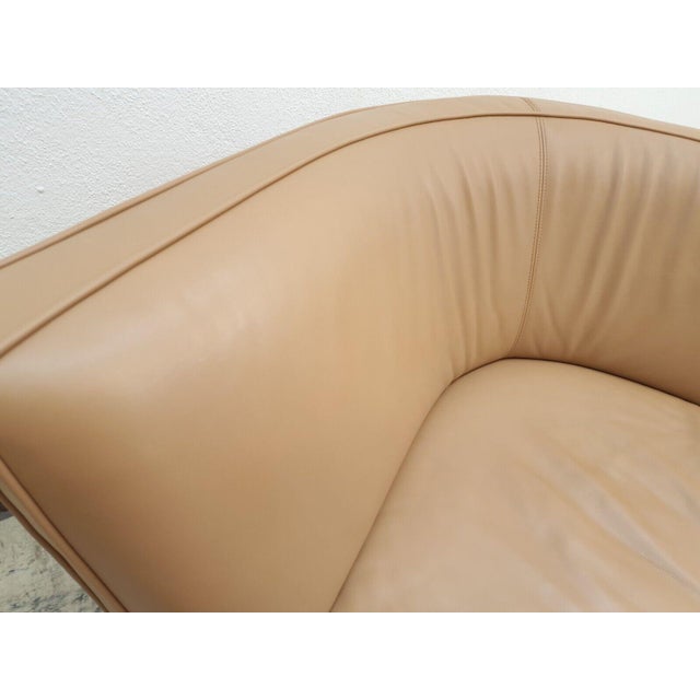This is a Walter Knoll Drift armchair Left armrest The chair can be rotated in this version Top condition. Non-smoking...