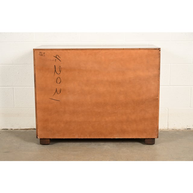 Henredon Mid-Century Hollywood Regency Campaign Oak and Brass Buffet Server or Bar Cabinet For Sale - Image 16 of 17