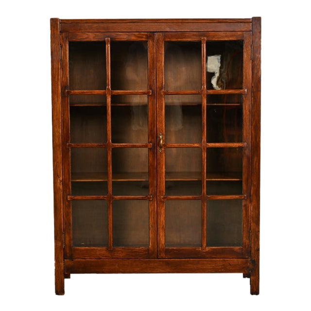 Stickley Brothers Style Antique Mission Oak Arts & Crafts Bookcase Cabinet, Circa 1910 For Sale