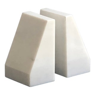 Vintage Mid-Century Modern White Marble Bookends — a Set For Sale