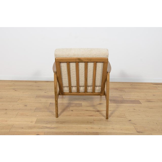 Set of Mid-Century Model 300-139 Armchairs from Swarzędz Factory, 1960s For Sale - Image 10 of 18