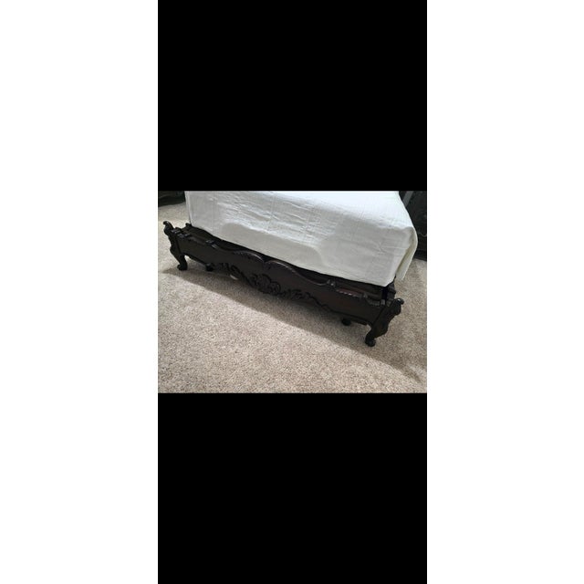Pristine Henredon Queen 8 Piece Set French Provincial Bedroom Suite For Sale - Image 16 of 18