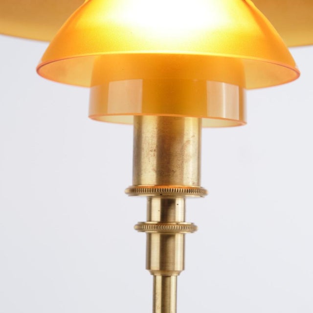 Louis Poulsen Model PH 2/1 Table Lamp in Brass with Amber Shades by Poul Henningsen for Louis Poulsen, 2017 For Sale - Image 4 of 11
