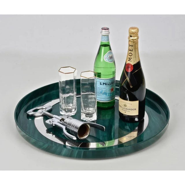Large Mid-Century Italian Round Green Bakelite and Steel Serving Tray, 1980s For Sale - Image 12 of 18