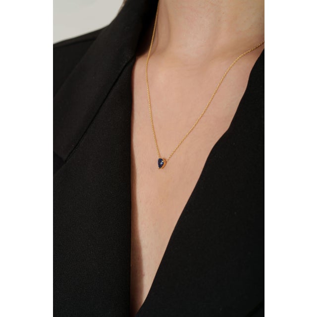 Contemporary 18k Solid Gold Soliatire Birthstone Necklace With Prong Set Natural Blue Sapphire For Sale - Image 3 of 14