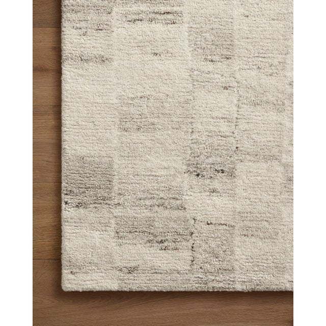 Loloi Rugs Amber Lewis x Loloi Rocky Ivory / Silver 3'-6" x 5'-6" Accent Rug For Sale - Image 4 of 6