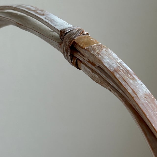 Late-20th Century White-Washed Splint Weave Wicker Gathering Basket For Sale In Baltimore - Image 6 of 12