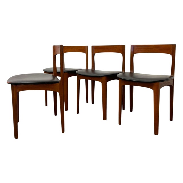 Black Mid-Century Modern Teak Dining Chairs Uk Import – Set of 4 Danish Modern Style Black Vinyl Side Chairs. For Sale - Image 8 of 12
