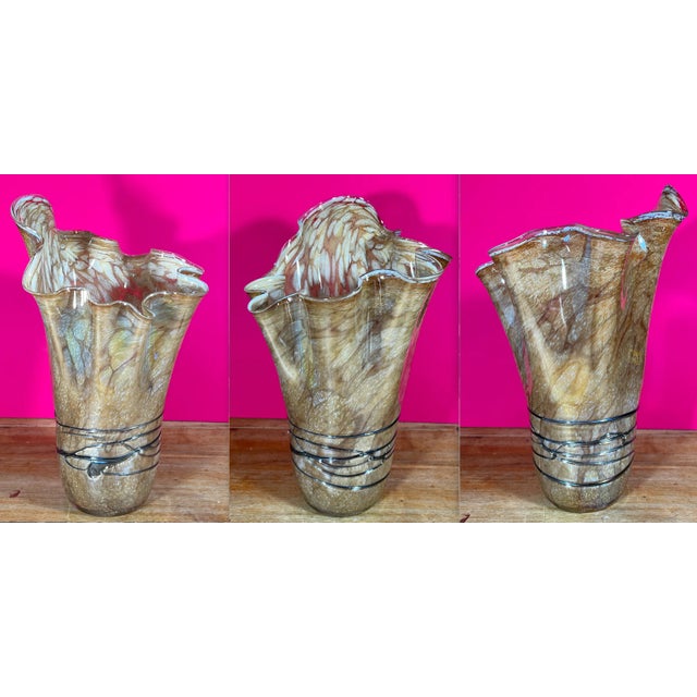 Iridescent Art Glass Gold Tan Handkerchief Vase For Sale In New York - Image 6 of 12