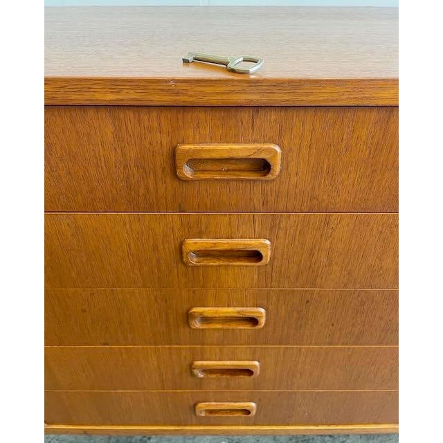 Brown 1950s Vintage Teak Sideboard For Sale - Image 8 of 12