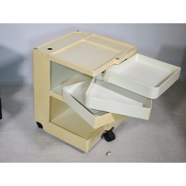Mid-Century Modern Space Age Plastic Rolling Container by Joe Colombo, 1970, Set of 2 For Sale - Image 3 of 13