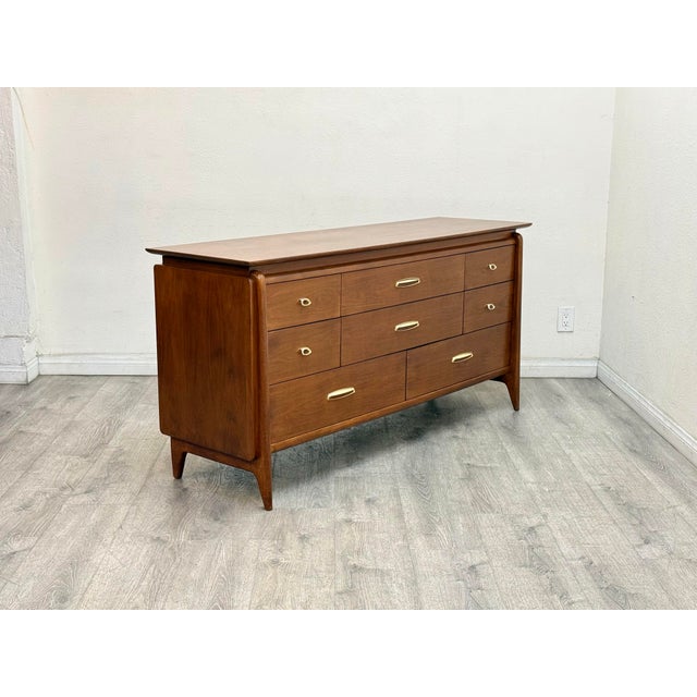 Mid Century Modern Drexel Dresser For Sale - Image 9 of 12