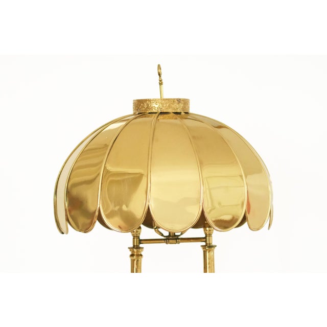 Mid-Century Modern Mid-Century Hollywood Regency Gilt Metal Table Lamp with Scalloped Dome Shade For Sale - Image 3 of 11