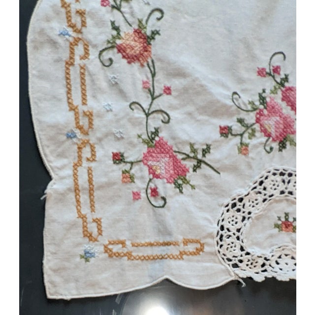 Vintage Floral Cross Stitch and Lace Table Placemats,2 For Sale - Image 4 of 4