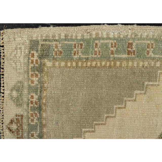 Early 21st Century Turkish Mini Rug Oriental Hand Knotted Vintage Rug 1'9" x 3'3" #21140 For Sale - Image 5 of 8