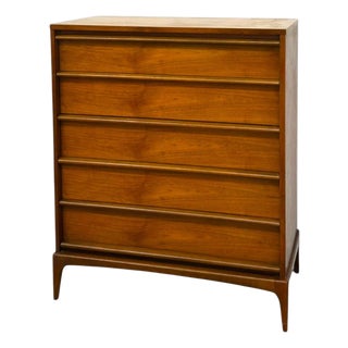 Vintage Mid-Century Modern 5-Drawer Walnut Highboy Dresser Dovetailed Drawers by Lane. For Sale