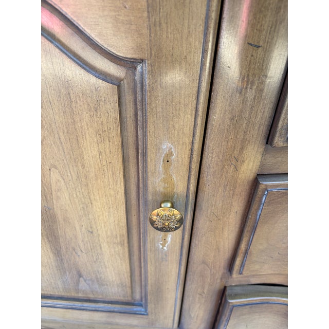 French Provincial Credenza Sideboard | Vintage Buffet Cabinet With Serpentine Front For Sale - Image 11 of 12