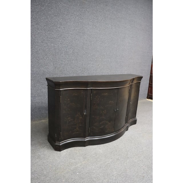 Chinoiserie Ethan Allen Chinoiserie Serpentine Console Cabinet / Sideboard For Sale - Image 3 of 16
