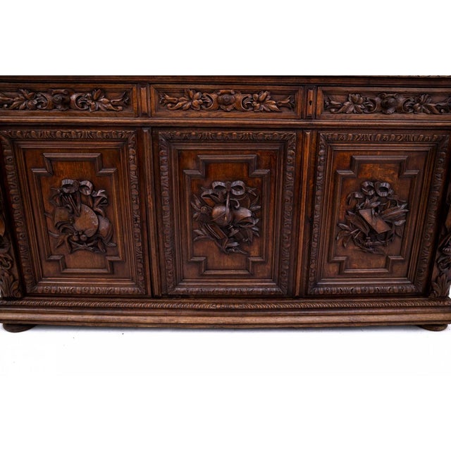 Antique French Neo-Renaissance Carved Oak Bookcase, 1880 For Sale - Image 15 of 18