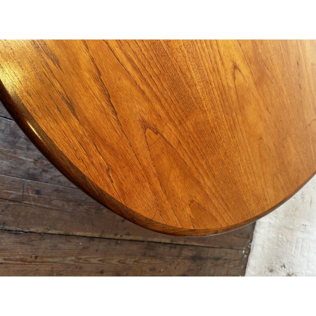 Model 415 Fresco Oval Extending Dining Table in Teak from G-Plan, England, 1970s For Sale - Image 9 of 11