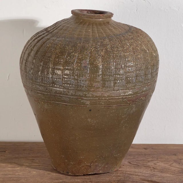 Antique wabi-sabi style ceramic vase (c.1900) Dimensions: Diameter: 32 cm Height: 54 cm Style: Qing Materials and...