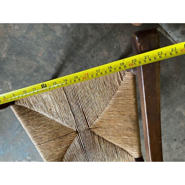 Mid 20th Century Vintage American Primitive Style Solid Wood Rustic Ladder Back Rush Seat Dining Armchair For Sale - Image 9 of 10