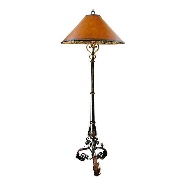 1920s French Art Deco Wrought Iron Scrollwork and Leaves Tripod Floor Lamp and Shade For Sale