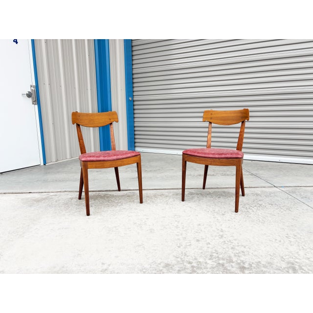 ✨ Mid-Century Modern Dining Chairs by Kipp Stewart ✨ This exceptional pair of Mid-Century Modern dining chairs by Kipp...