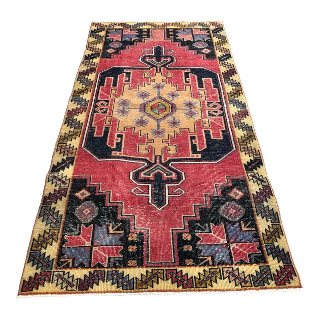Vintage Handmade Turkish Wool Rug - 4′2″ × 8′7″ For Sale