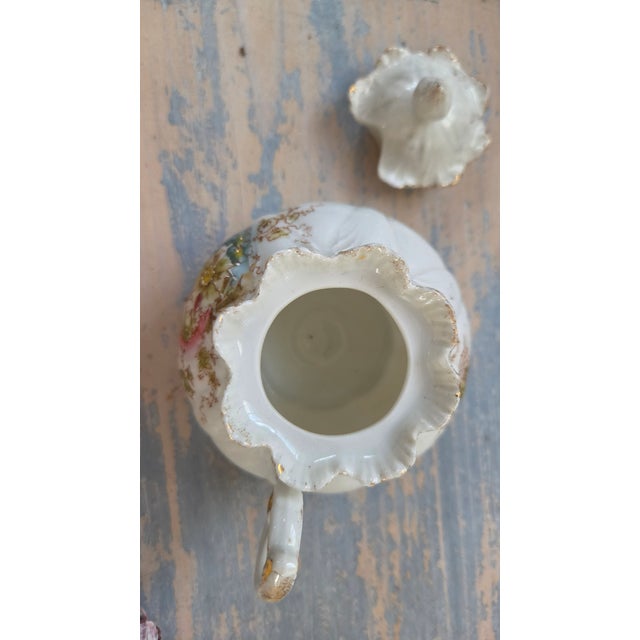 Early 20th-Century Japanese Floral Porcelain Petite Covered Sugar Bowl For Sale - Image 14 of 18