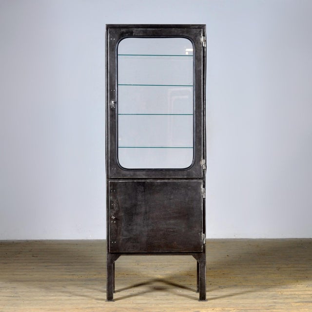 Vintage medicine cabinet from the 1970s, made in Hungary. This cabinet is a real eye-catcher thanks to its industrial...