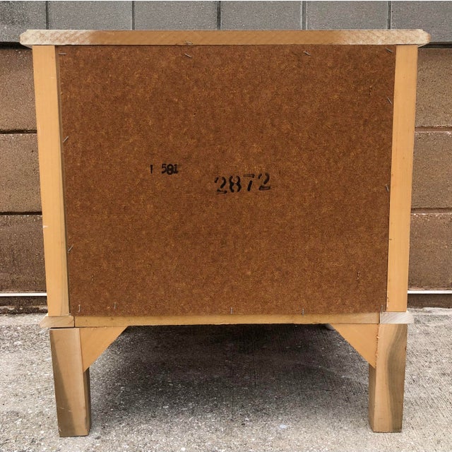 Vintage French Provincial Ivory & Gold Side/End Table Nightstand For Sale - Image 13 of 14
