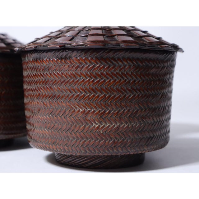 Early 20th Century Early 20th Century Meiji Japanese Bamboo Basket Soup Rice Bowls Lids Box Lacquer- Set of 5 For Sale - Image 5 of 15