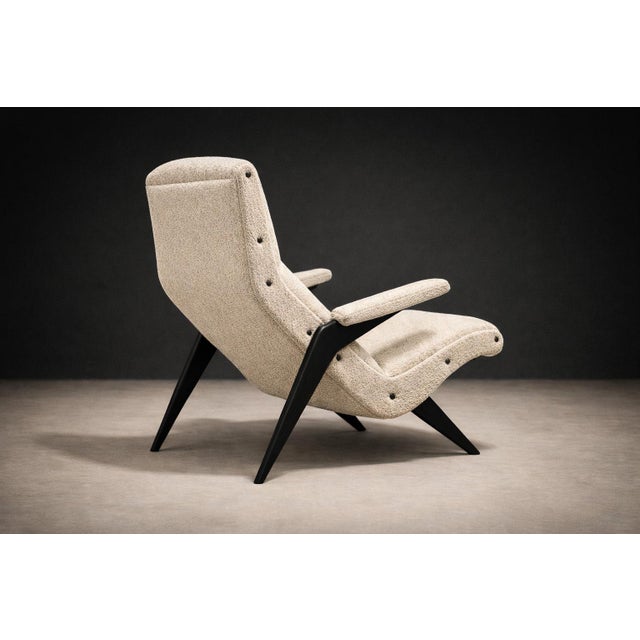 Brazilian Modernist Lounge Chair in Ebony-Stained Pau Marfim With Oatmeal Bouclé, 1950s For Sale - Image 11 of 13