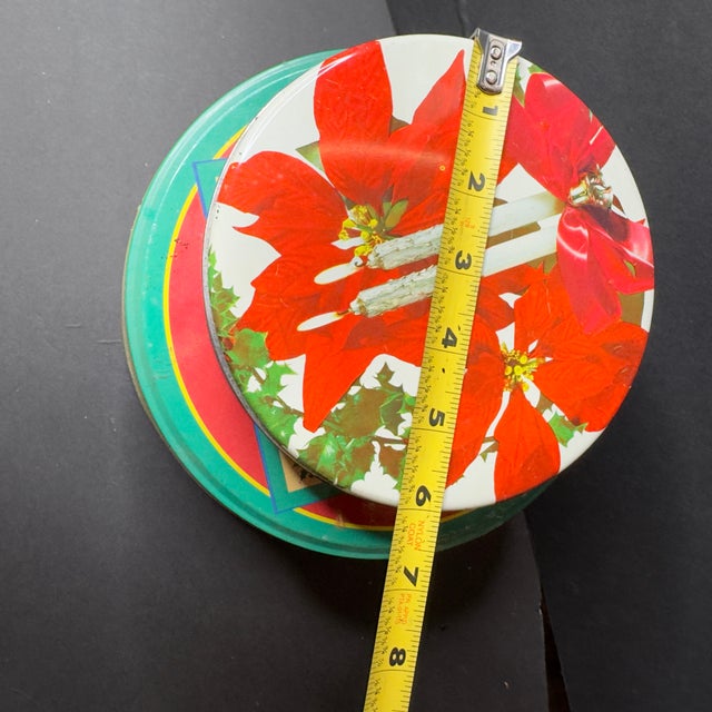 1990s Mismatched Christmas Tins- Set of 3 For Sale - Image 10 of 10