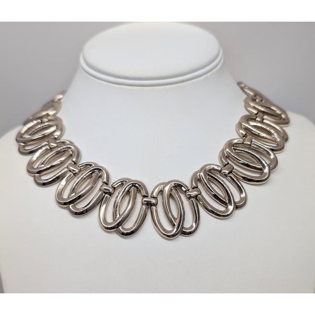 1950s Vintage Signed Monet Goldtone Link Collar Necklace, 1956 Ad Piece For Sale - Image 5 of 10