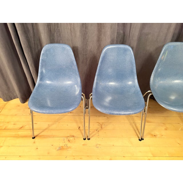 1970s DSS Chairs in Fiberglass by Charles and Ray Eames for Herman Miller, 1970s, Set of 4 For Sale - Image 5 of 18