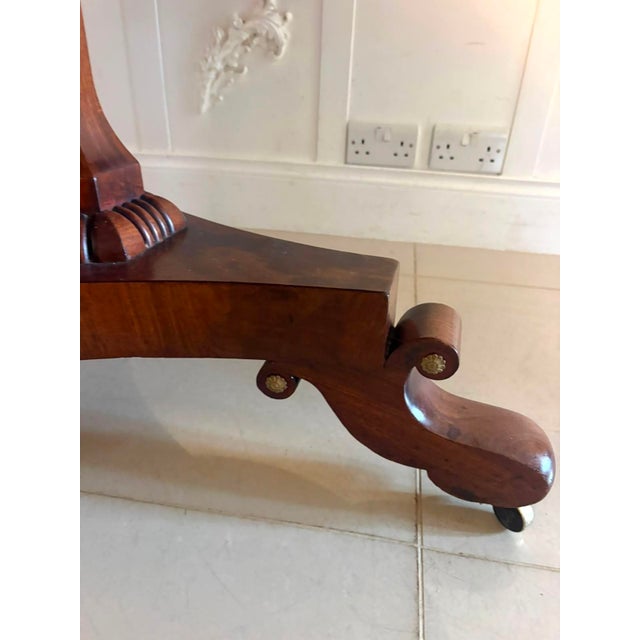 Antique Regency Figured Mahogany 6-Seater Circular Tilt-Top Dining Centre Table, 1830 For Sale - Image 13 of 16