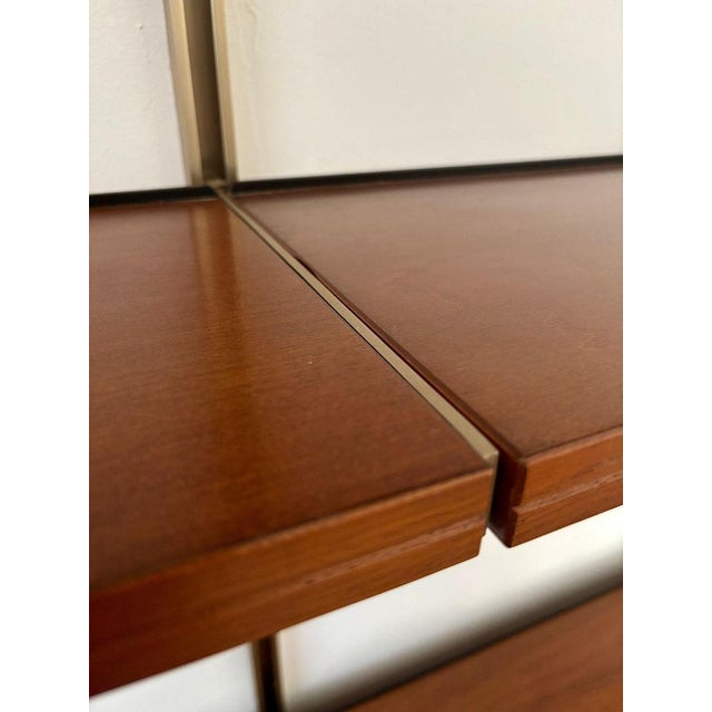 Brown E22 Wall Bookcase in Iron and Wood attributed to Osvaldo Borsani for Tecno, Italy, 1960s For Sale - Image 8 of 10