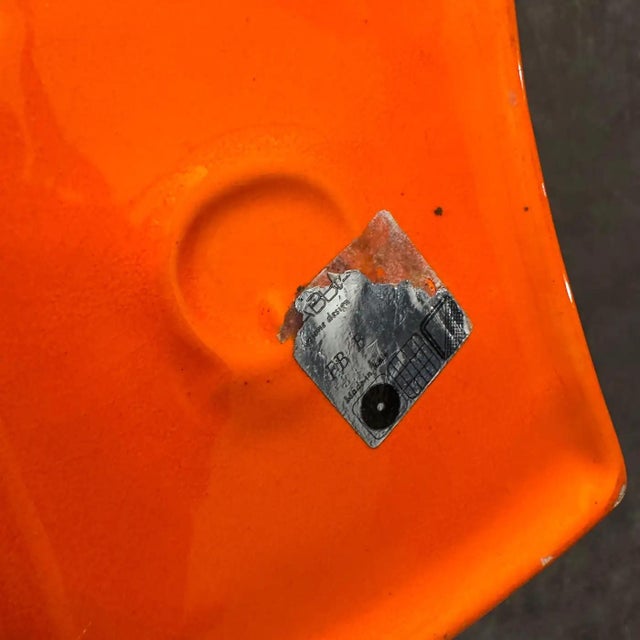 Orange C. 1970 Two Modern Orange Ceramic Vases by Franco Bettonica for Gabbianelli For Sale - Image 8 of 10