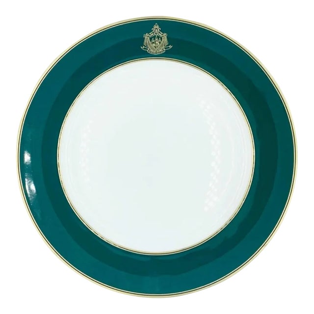 1990s 5-Star the Beverly Hills Hotel Green & Gold Charger Dining Dinner Plate For Sale