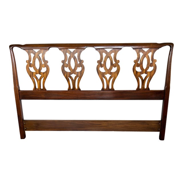 1980s Henkel-Harris Mahogany Queen Size Headboard Only For Sale