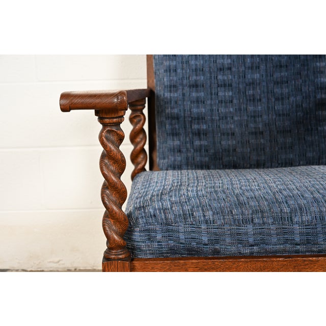 Stickley Brothers Antique Arts & Crafts Carved Oak Barley Twist Lounge Chair, Circa 1920s For Sale In South Bend - Image 6 of 14