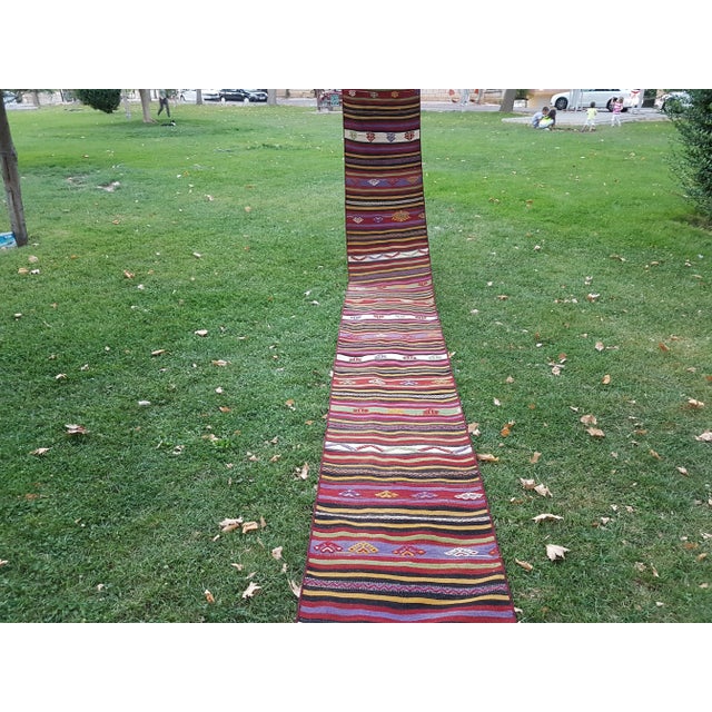 Vintage Turkish Kilim Runner Rug 24.80'' x 250.79'' / 63x637cm Hand woven with high quality pure wool Excellent condition...