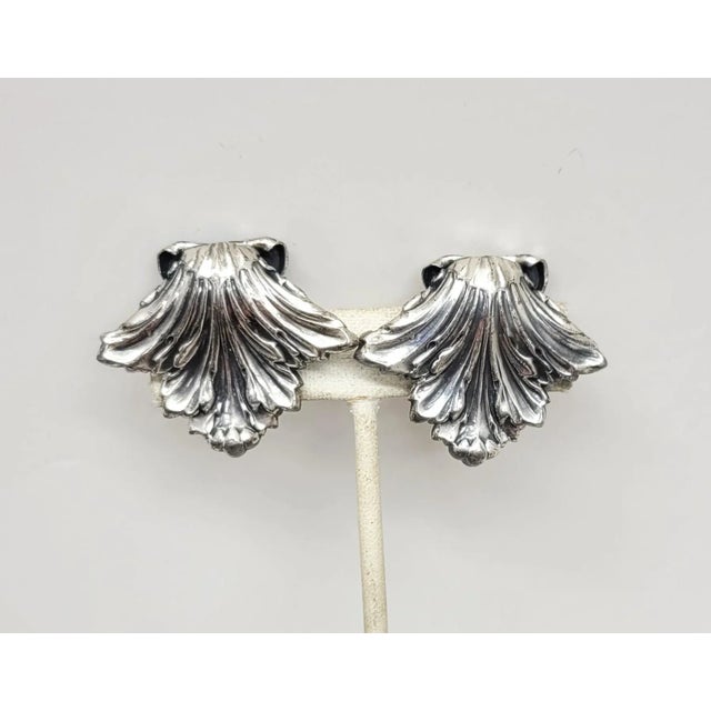 Napier Vintage 1968 Signed Napier Book Piece Silvertone Leaf Clip Earrings - 2 Pieces For Sale - Image 4 of 9