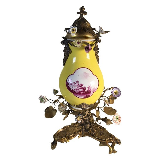 Antique Meissen Tea Pot & Stand With Bronze Doré & Flowers- 2 Pieces For Sale - Image 12 of 12